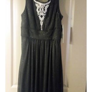 Austin Scarlett - Evening Dress sz14